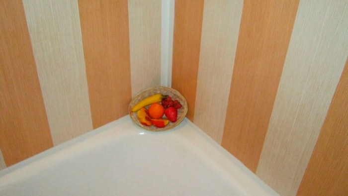 Клейка ПВХ панелей в ванной самостоятельно