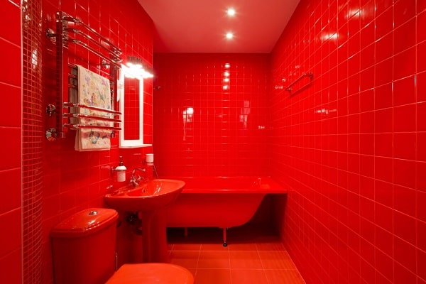 Дизайн красной ванной
