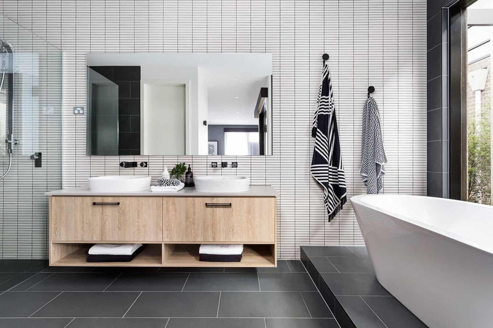 Дизайн ванной комнаты с использование черных, серых, белых цветов